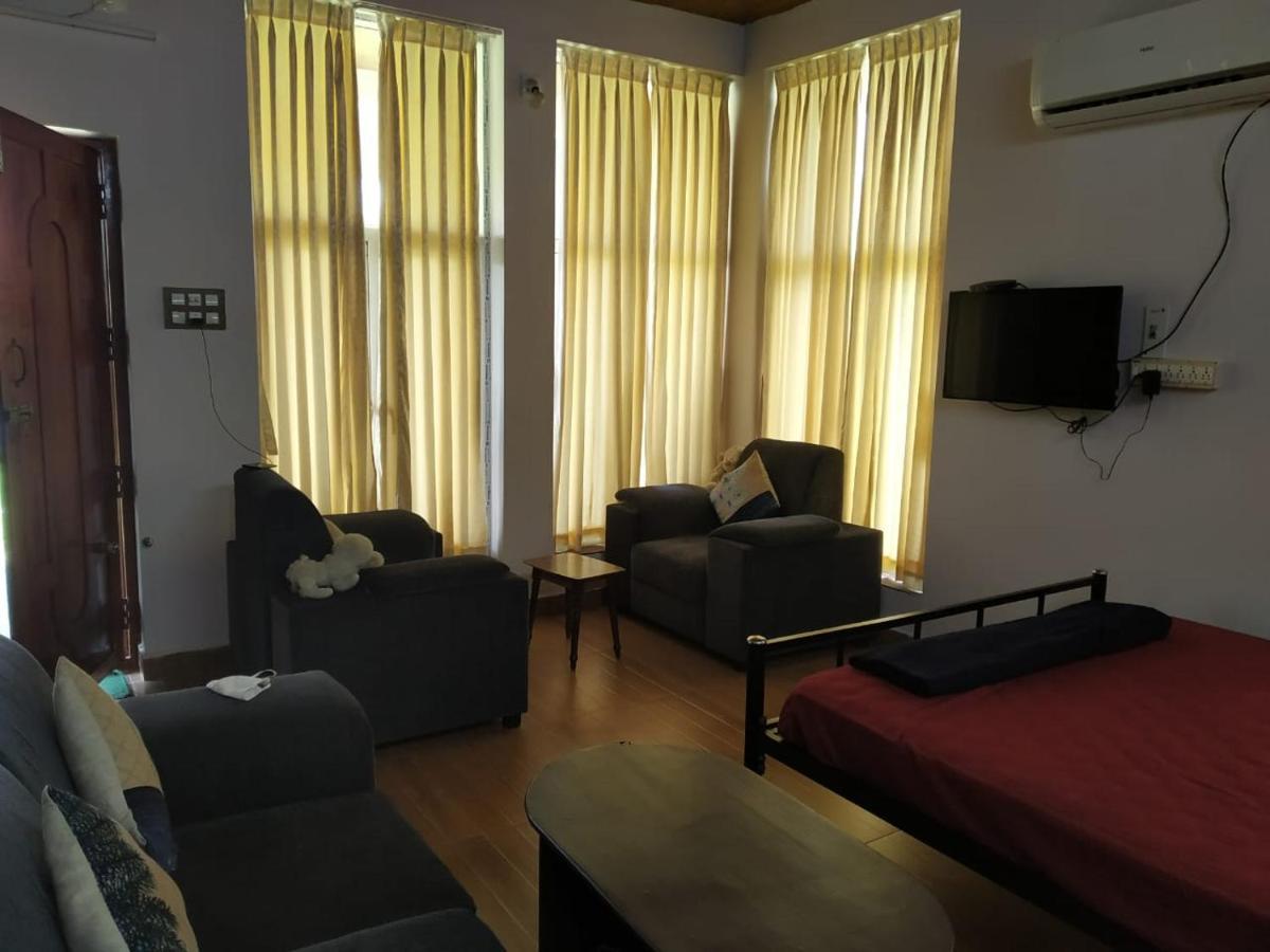 Waves Beach House Pondichéry Extérieur photo