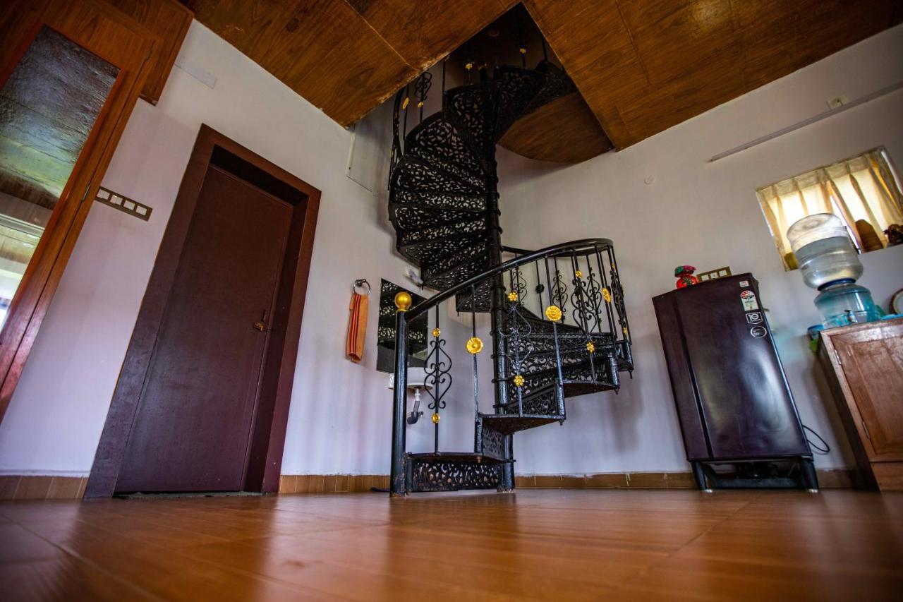 Waves Beach House Pondichéry Extérieur photo