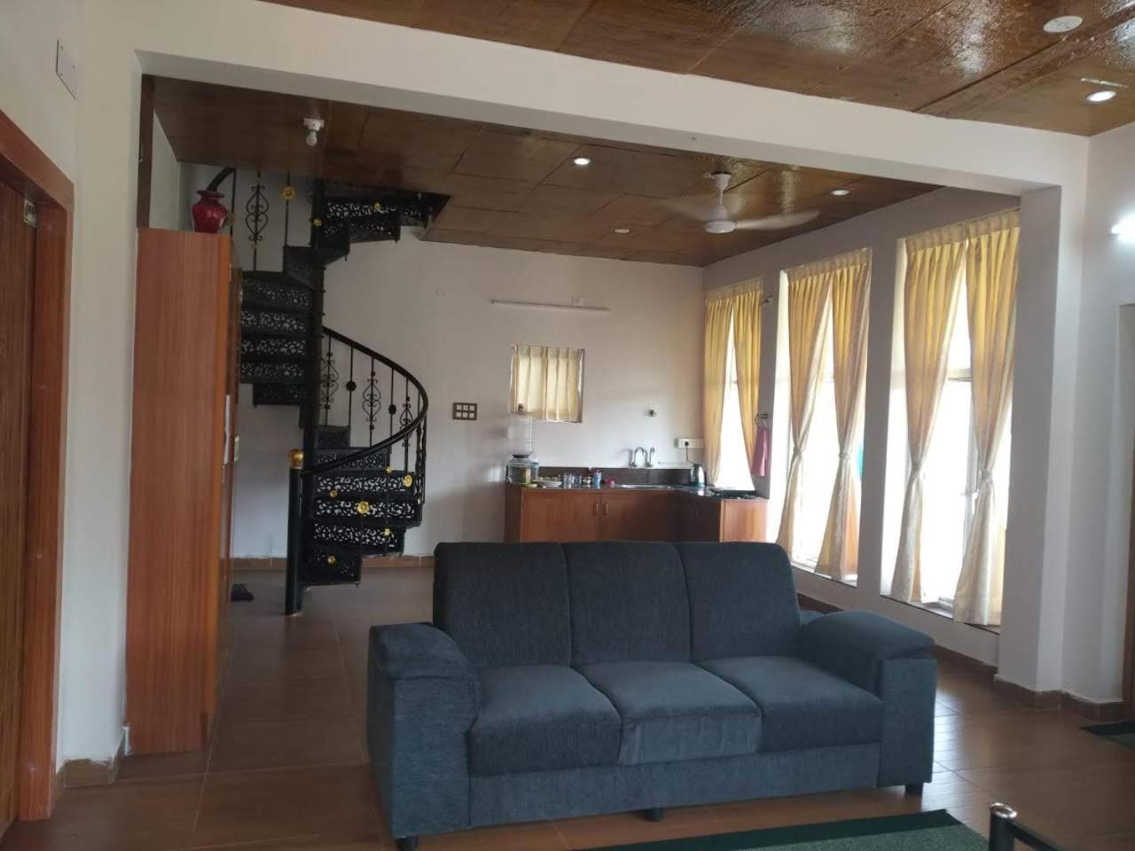 Waves Beach House Pondichéry Extérieur photo